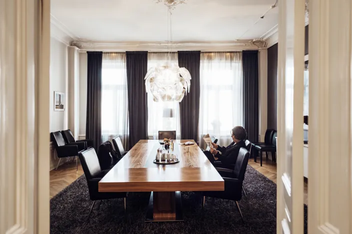 Bild på styrelserum,