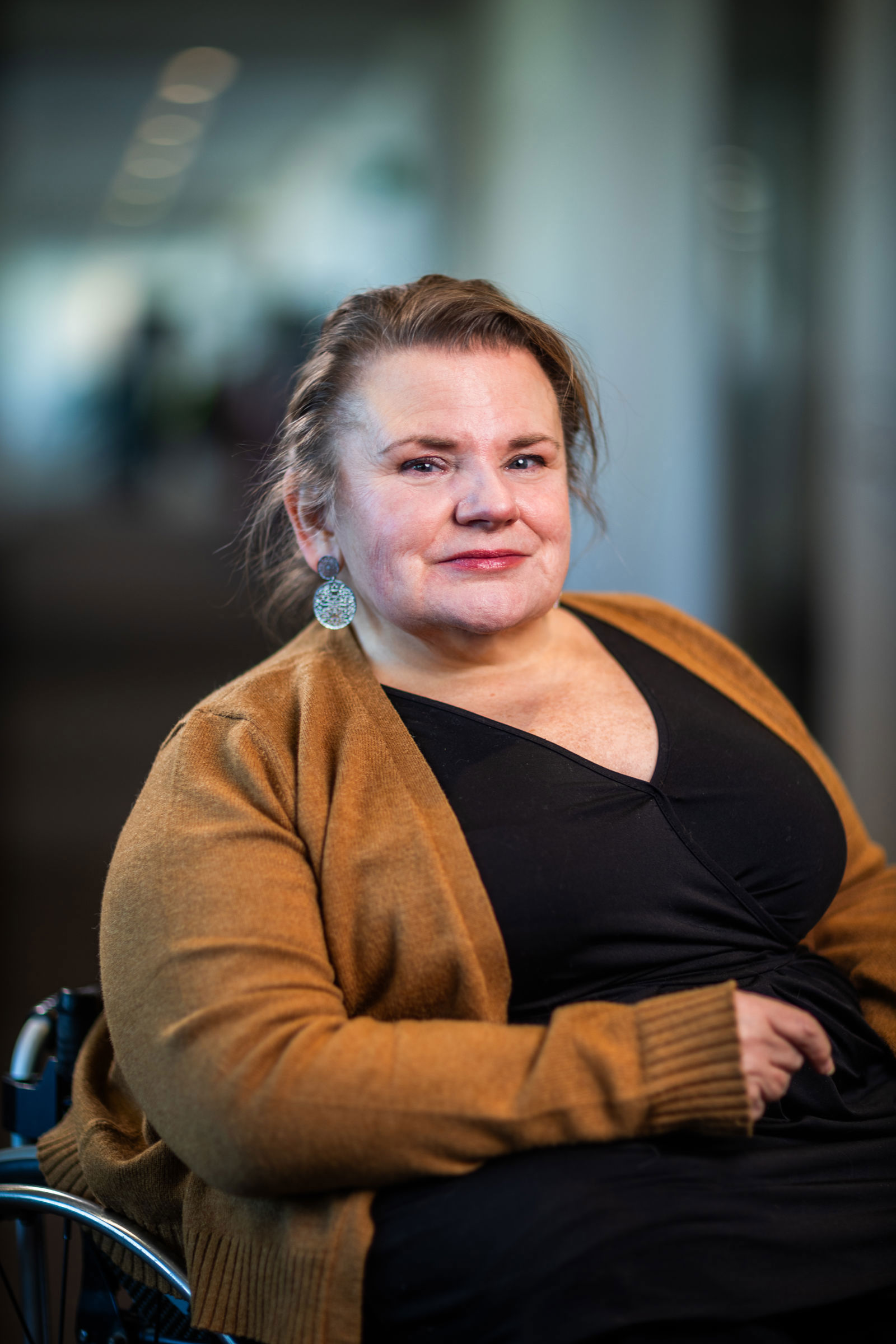 Porträtt på Samhalls funktionsrättsspecialist Maria Johansson.