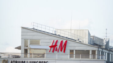 Byggnad med H&M-logga